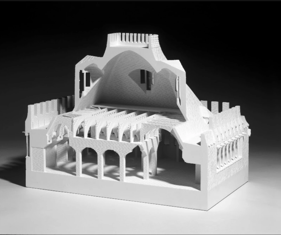 Torre Bellesguard: maqueta del desván